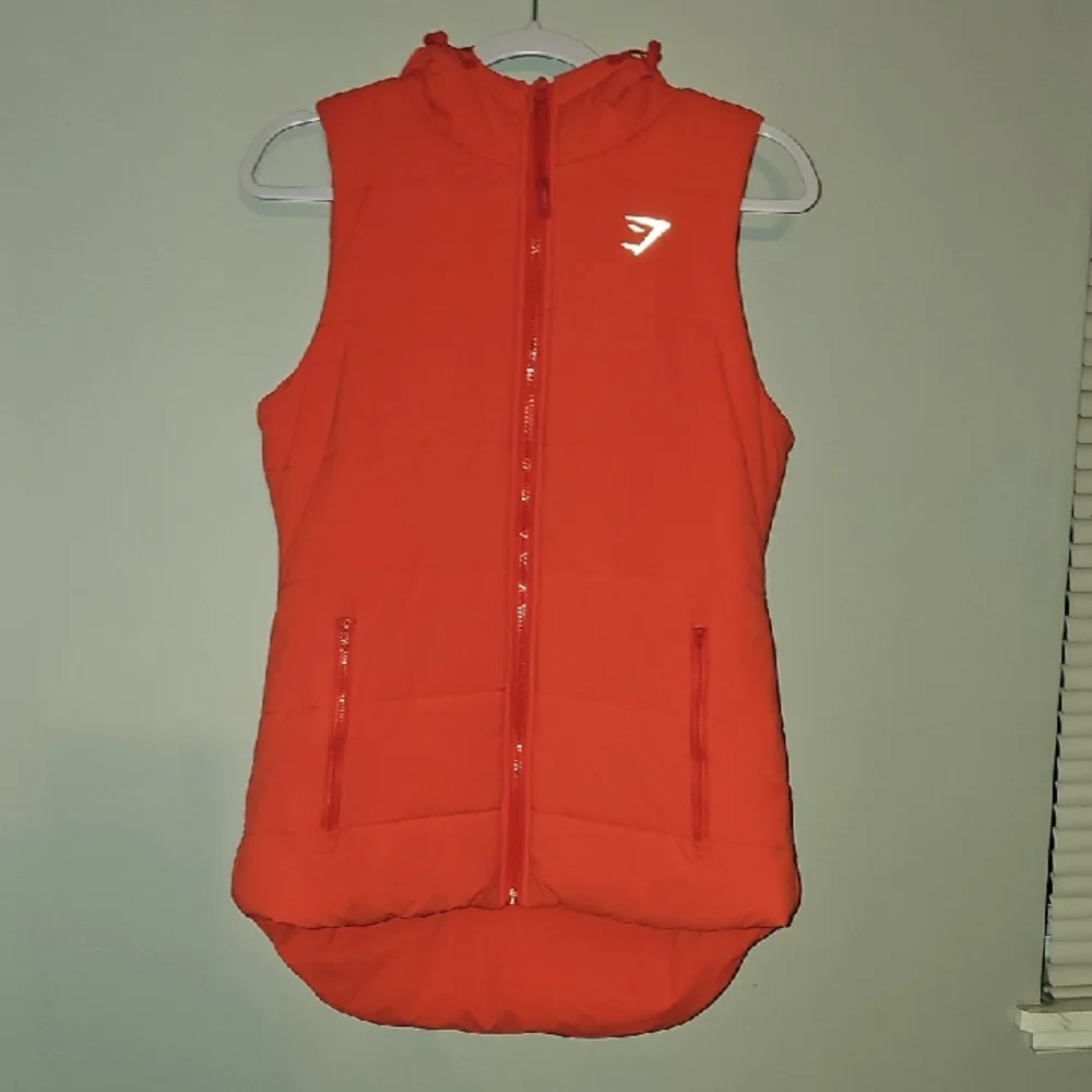 GYMSHARK Womens Gorgeous Winter Vest. Sz Medium, Like New Condition!!